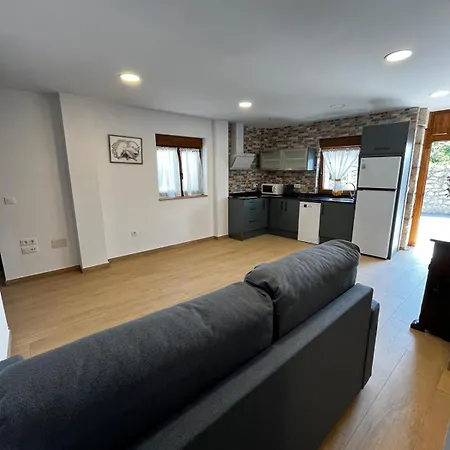 Casa Rosamunda Con Gran Jardin Y Cerca Del Mar Santander