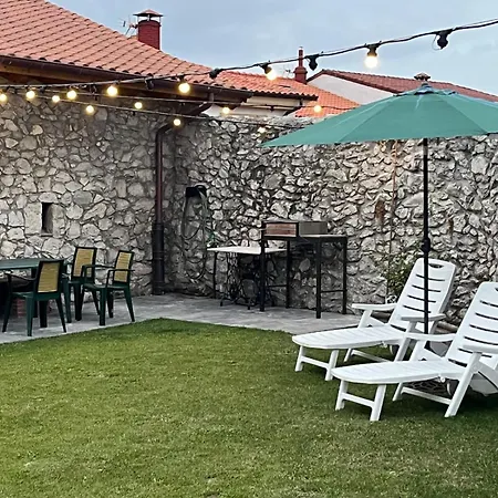 Casa Rosamunda Con Gran Jardin Y Cerca Del Mar Vakantiehuis Santander