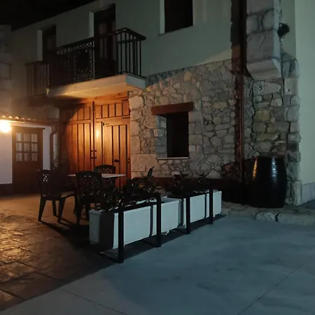 Casa Rosamunda Con Gran Jardin Y Cerca Del Mar